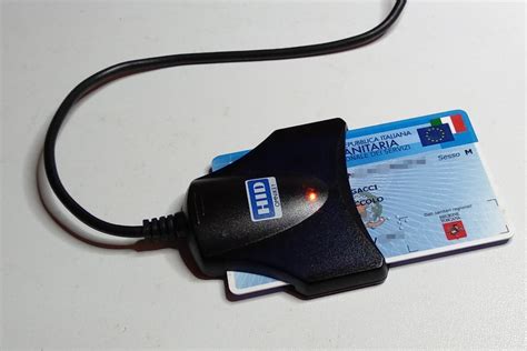 ITALIANI SCHEDATI DAL PENTAGONO CON LA TESSERA SANITARIA – VIDEO